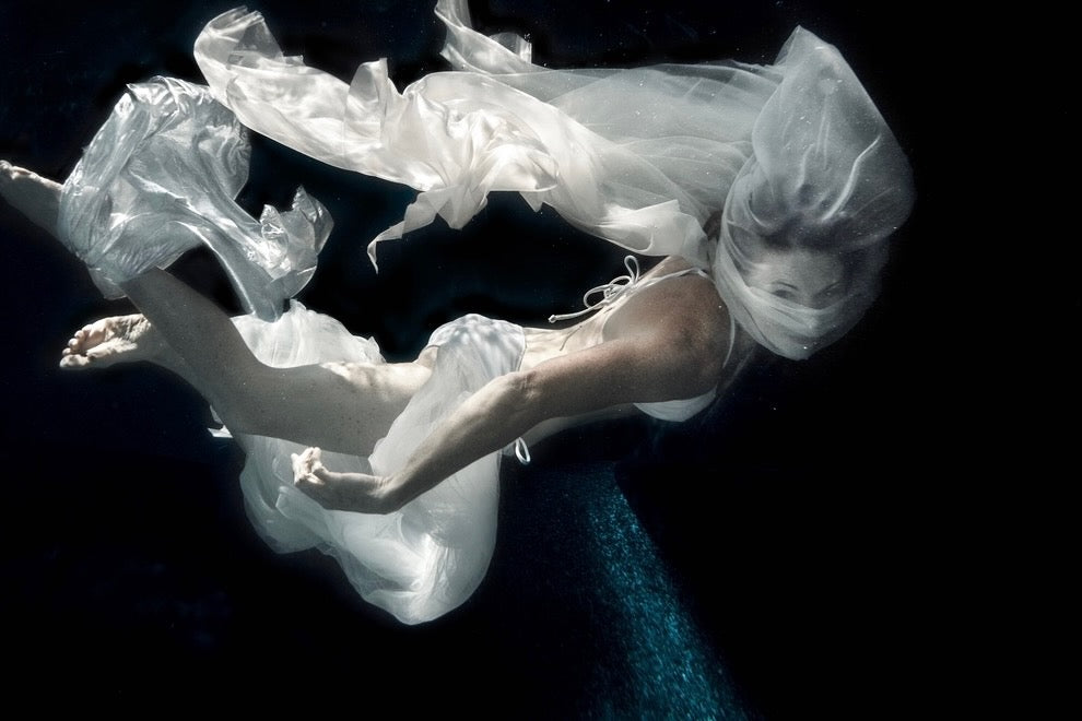 files/HolyWater_Mood_Board_2025-05_3_e03c0c61-6f0c-4251-b2e8-36b9cbf3df09.jpg